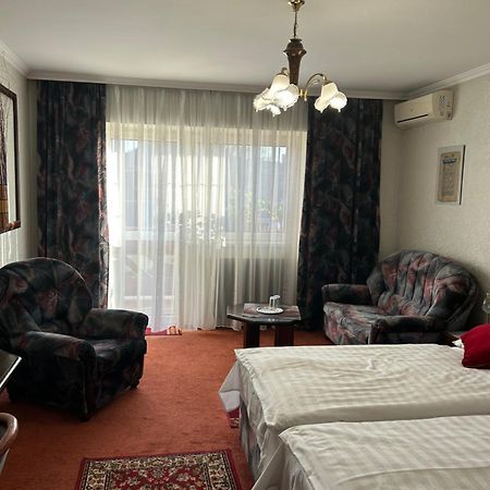 Angela Panzio Bed & Breakfast Berettyóújfalu Eksteriør bilde