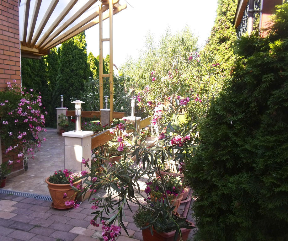 Angela Panzio Bed & Breakfast Berettyóújfalu Eksteriør bilde