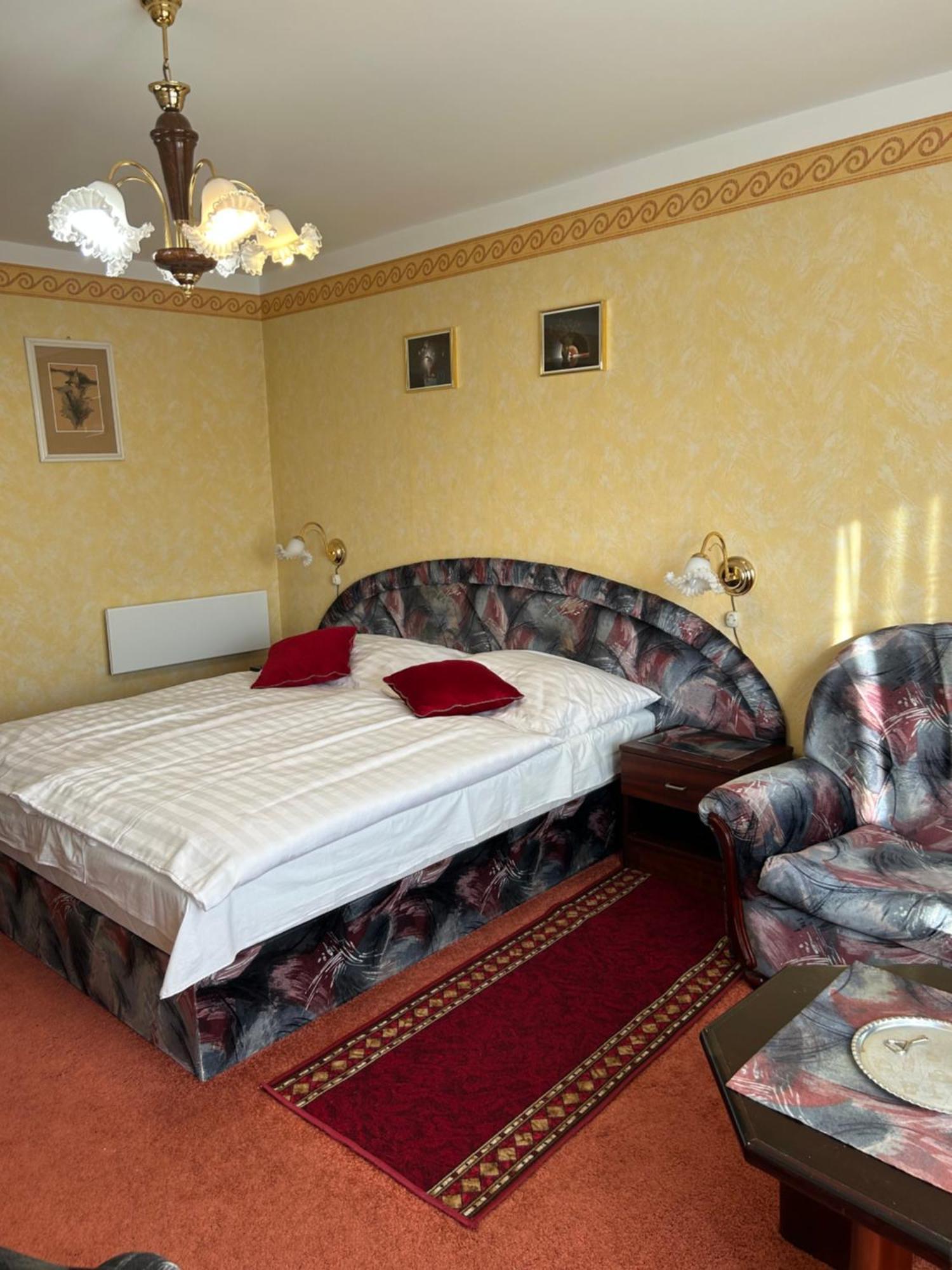 Angela Panzio Bed & Breakfast Berettyóújfalu Eksteriør bilde